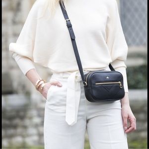 DeMellier London Manhattan camera bag - black pebble leather